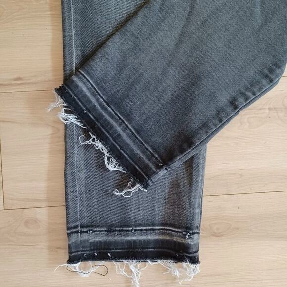 Express Straight Super High Rise Frayed Jeans Faded Black 29W Retired - Picture 7 of 11